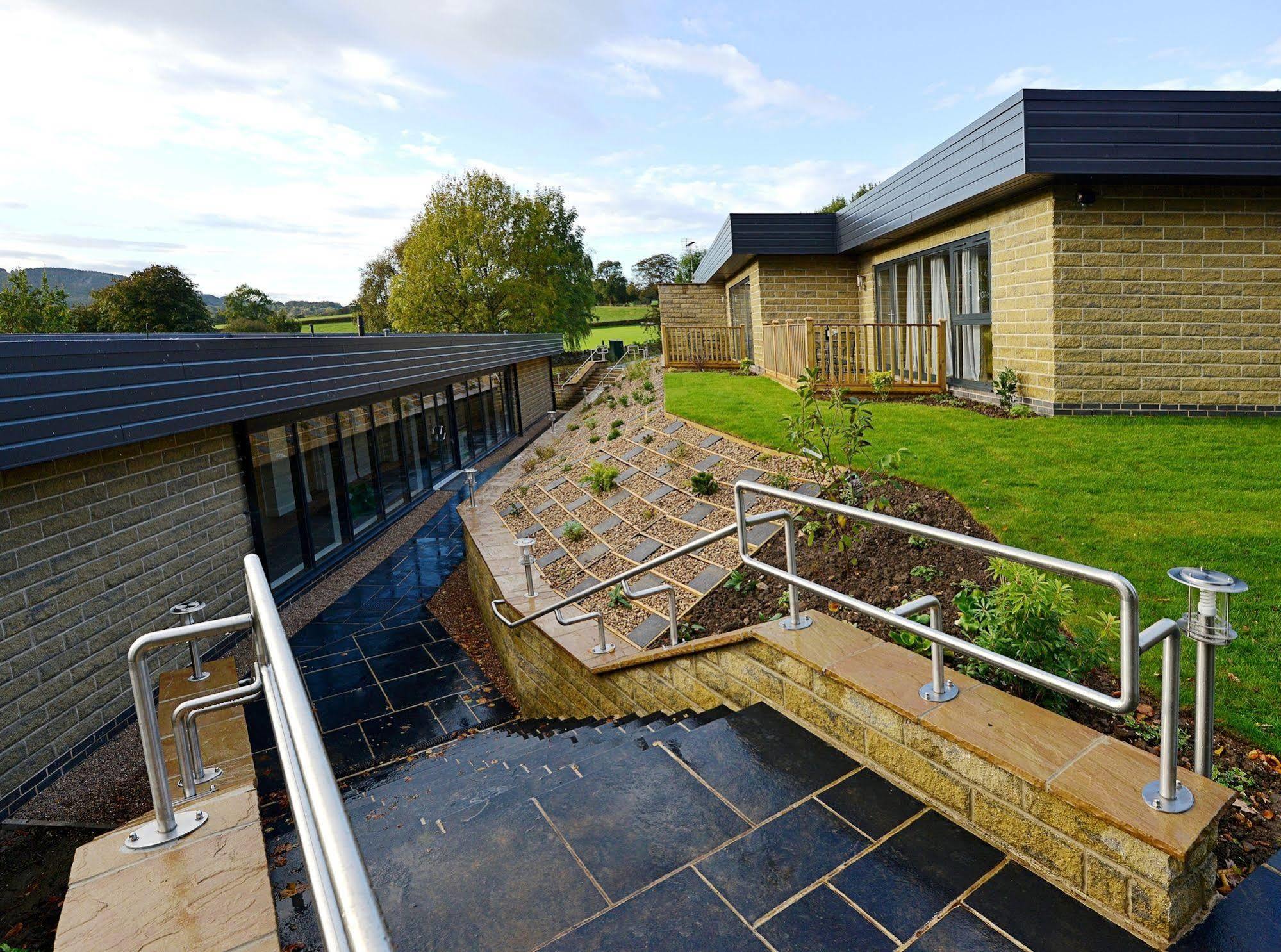 The View At The White Horse Woolley Moor Hotel Clay Cross Exterior photo