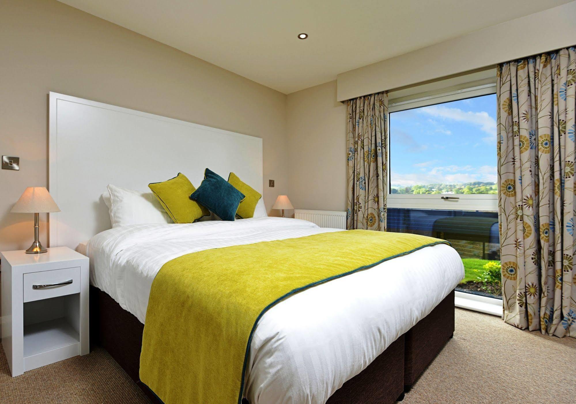 The View At The White Horse Woolley Moor Hotel Clay Cross Exterior photo